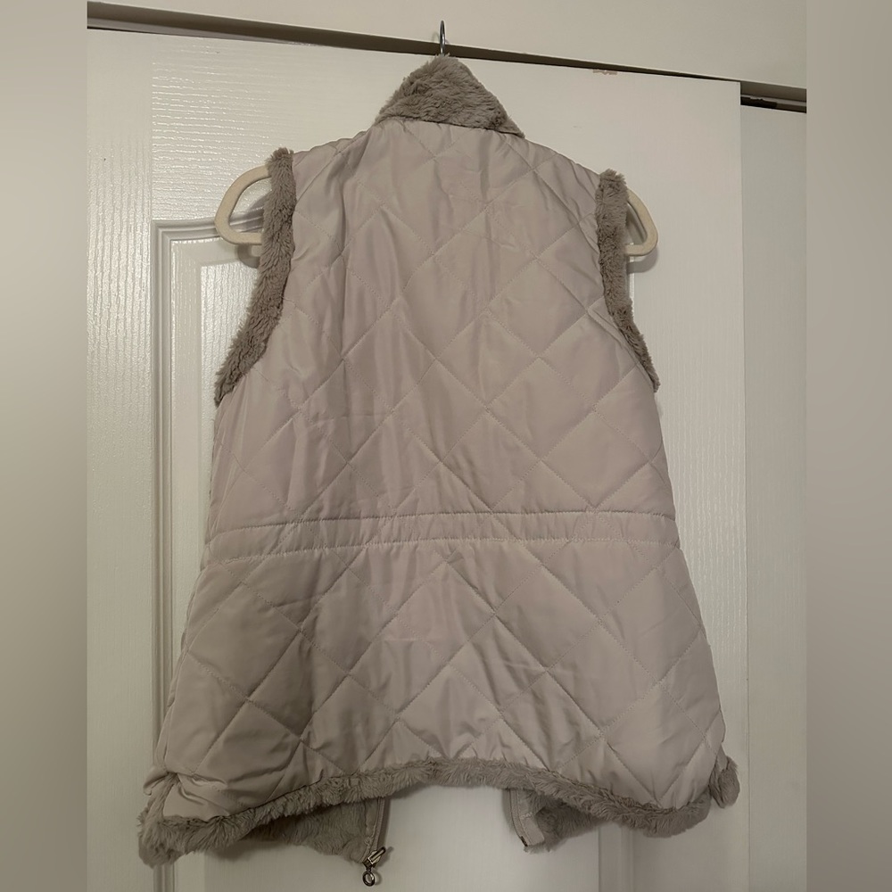 Vest - Picture 2 of 2